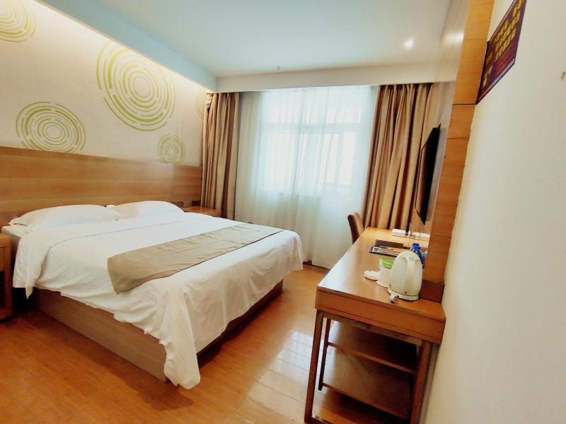 Greentree Inn Jiangxi Fuzhou Gandong Bridge Express Hotel Esterno foto