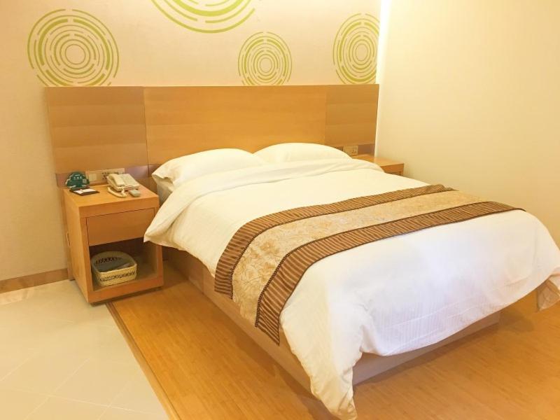Greentree Inn Jiangxi Fuzhou Gandong Bridge Express Hotel Esterno foto