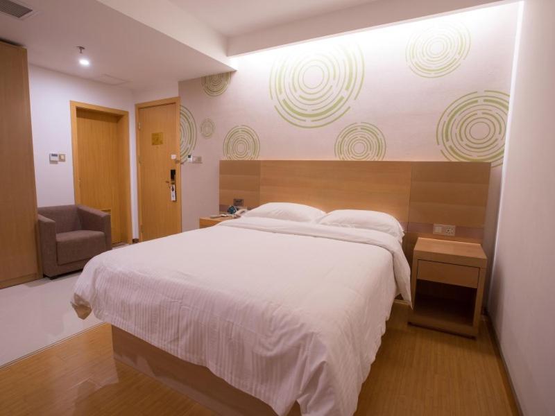 Greentree Inn Jiangxi Fuzhou Gandong Bridge Express Hotel Esterno foto