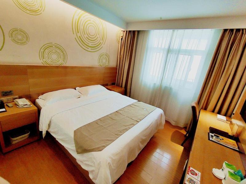 Greentree Inn Jiangxi Fuzhou Gandong Bridge Express Hotel Esterno foto
