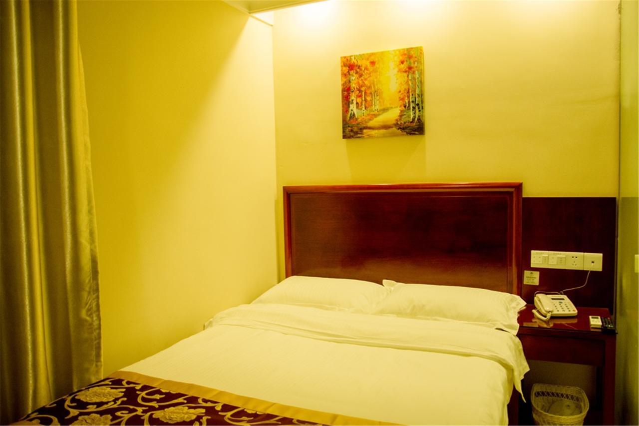 Greentree Inn Jiangxi Fuzhou Gandong Bridge Express Hotel Esterno foto